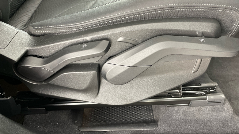 BMW X1 sDrive 20i MHT xLine 5dr Step Auto Petrol Estate